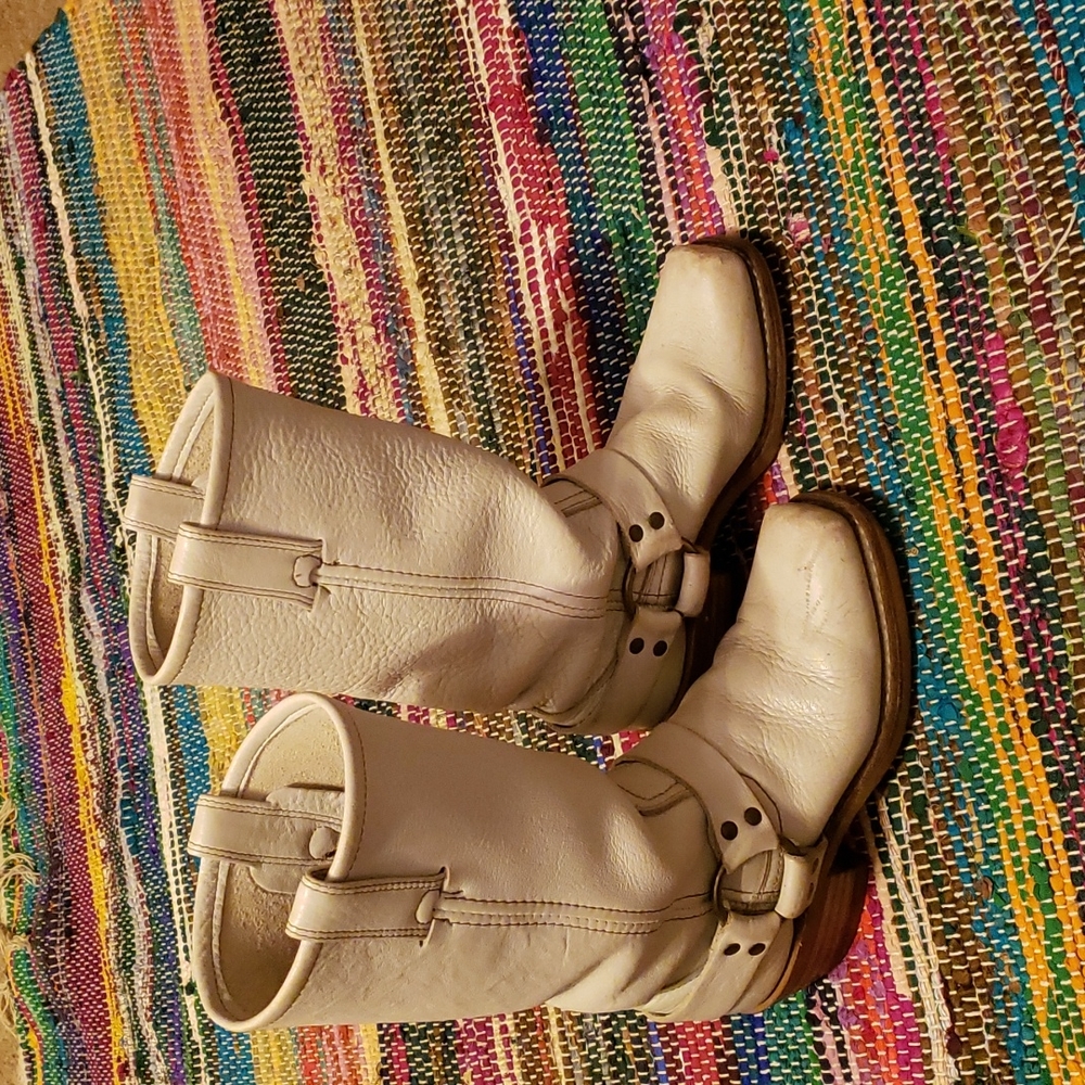 Frye 12R Harness size 6 Pebble color